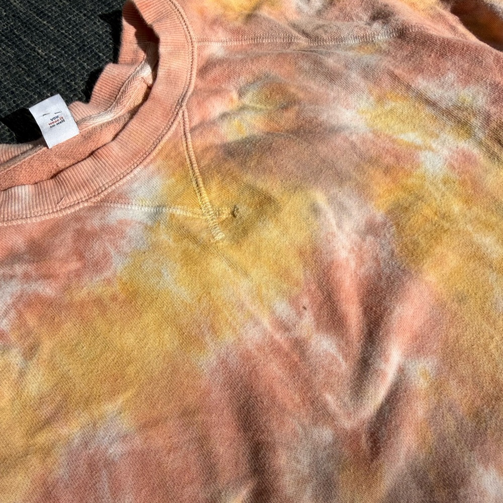 Old Navy Pink and Yellow Tie-Dye Set large - Picture 5 of 11